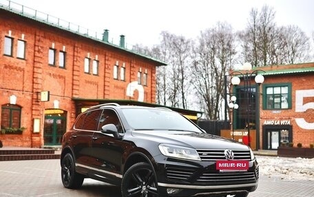 Volkswagen Touareg III, 2016 год, 3 700 000 рублей, 3 фотография