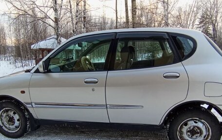 Toyota Duet, 1999 год, 300 000 рублей, 2 фотография