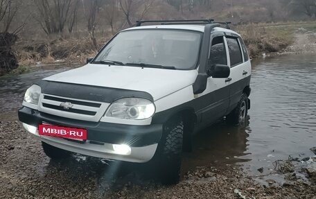 Chevrolet Niva I рестайлинг, 2003 год, 280 000 рублей, 3 фотография