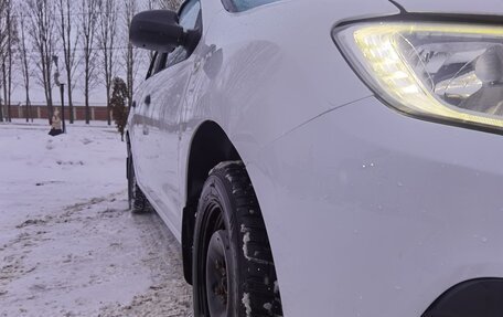 Renault Logan II, 2019 год, 760 000 рублей, 13 фотография