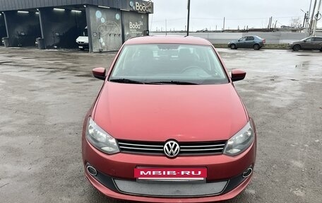 Volkswagen Polo VI (EU Market), 2012 год, 680 000 рублей, 2 фотография