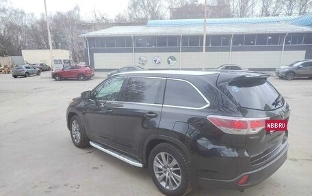 Toyota Highlander III, 2014 год, 2 700 000 рублей, 10 фотография