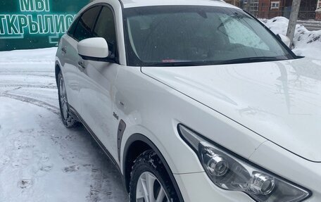 Infiniti QX70, 2015 год, 2 250 000 рублей, 2 фотография