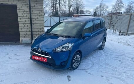 Toyota Sienta II, 2016 год, 1 680 000 рублей, 2 фотография