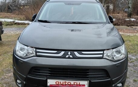 Mitsubishi Outlander III рестайлинг 3, 2013 год, 2 050 000 рублей, 7 фотография