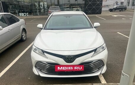 Toyota Camry, 2018 год, 3 500 000 рублей, 2 фотография