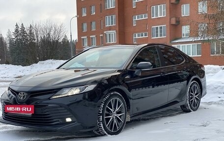 Toyota Camry, 2019 год, 2 690 000 рублей, 8 фотография