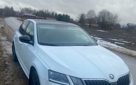 Skoda Octavia, 2017 год, 1 900 000 рублей, 2 фотография