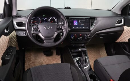 Hyundai Solaris II рестайлинг, 2021 год, 1 529 000 рублей, 6 фотография