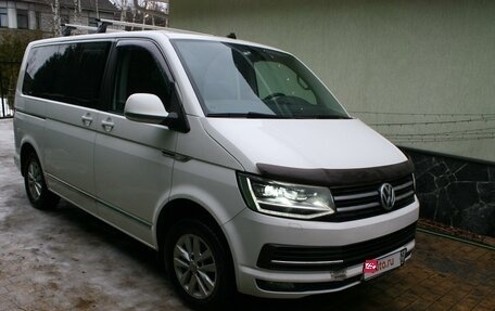 Volkswagen Multivan T6 рестайлинг, 2017 год, 3 900 000 рублей, 2 фотография