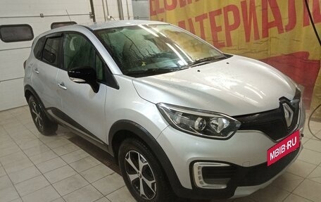 Renault Kaptur I рестайлинг, 2018 год, 1 600 000 рублей, 9 фотография