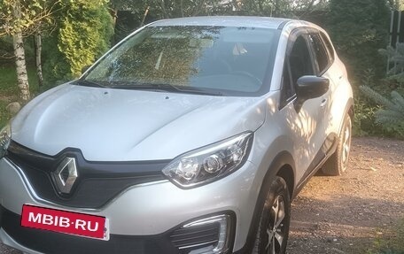 Renault Kaptur I рестайлинг, 2018 год, 1 600 000 рублей, 4 фотография