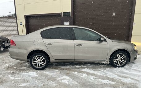 Volkswagen Passat B7, 2011 год, 890 000 рублей, 3 фотография