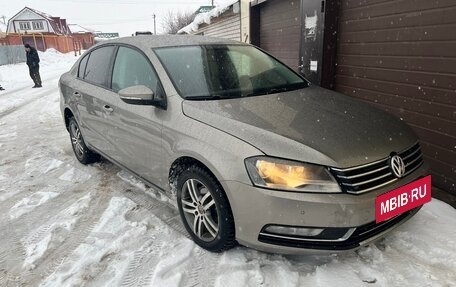 Volkswagen Passat B7, 2011 год, 890 000 рублей, 2 фотография