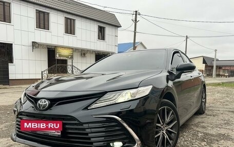 Toyota Camry, 2018 год, 2 950 000 рублей, 2 фотография