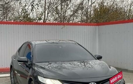 Toyota Camry, 2018 год, 2 950 000 рублей, 3 фотография