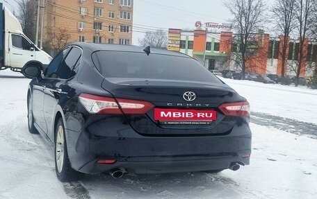 Toyota Camry, 2018 год, 3 250 000 рублей, 3 фотография