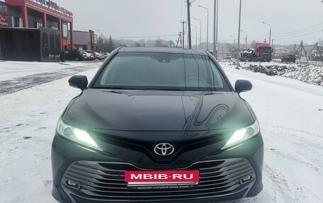 Toyota Camry, 2018 год, 3 250 000 рублей, 2 фотография