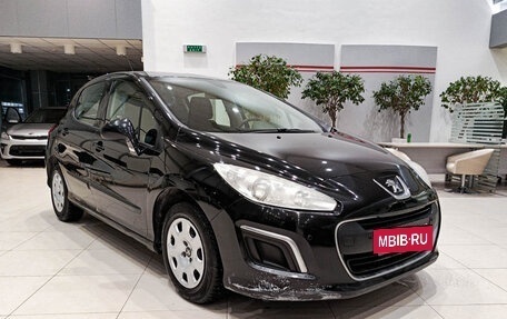 Peugeot 308 II, 2011 год, 555 000 рублей, 3 фотография