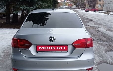 Volkswagen Jetta VI, 2013 год, 995 000 рублей, 7 фотография