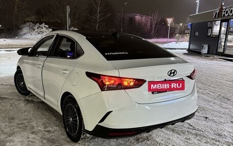 Hyundai Solaris II рестайлинг, 2020 год, 1 555 000 рублей, 5 фотография