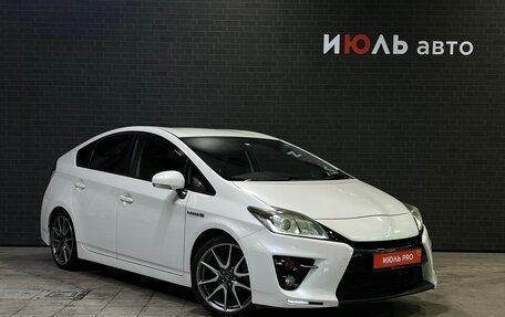 Toyota Prius, 2012 год, 1 625 000 рублей, 3 фотография