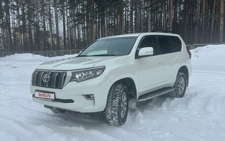 Toyota Land Cruiser Prado 150 рестайлинг 2, 2018 год, 5 850 000 рублей, 2 фотография