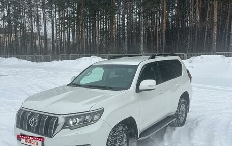 Toyota Land Cruiser Prado 150 рестайлинг 2, 2018 год, 5 850 000 рублей, 4 фотография