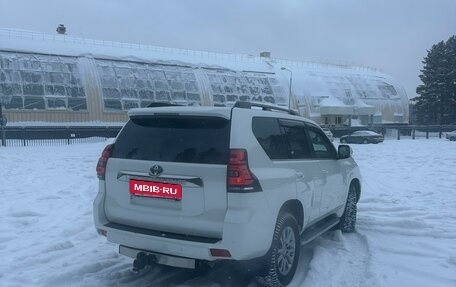 Toyota Land Cruiser Prado 150 рестайлинг 2, 2018 год, 5 850 000 рублей, 10 фотография