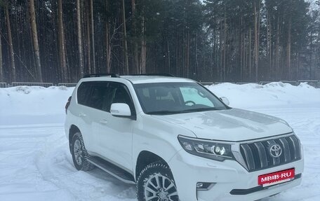 Toyota Land Cruiser Prado 150 рестайлинг 2, 2018 год, 5 850 000 рублей, 6 фотография