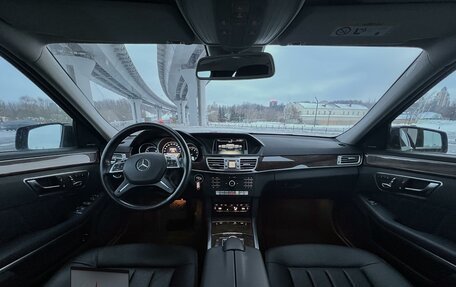 Mercedes-Benz E-Класс, 2015 год, 2 600 000 рублей, 14 фотография