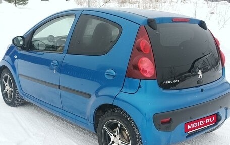 Peugeot 107 I рестайлинг, 2012 год, 530 000 рублей, 4 фотография