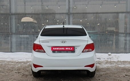 Hyundai Solaris II рестайлинг, 2015 год, 800 000 рублей, 7 фотография