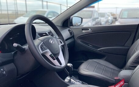 Hyundai Solaris II рестайлинг, 2011 год, 869 990 рублей, 8 фотография