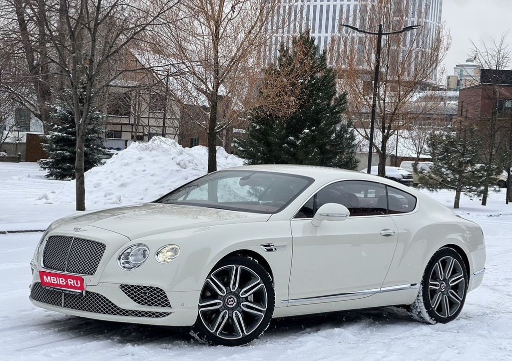 Bentley Continental GT II рестайлинг, 2017 год, 9 500 000 рублей, 5 фотография