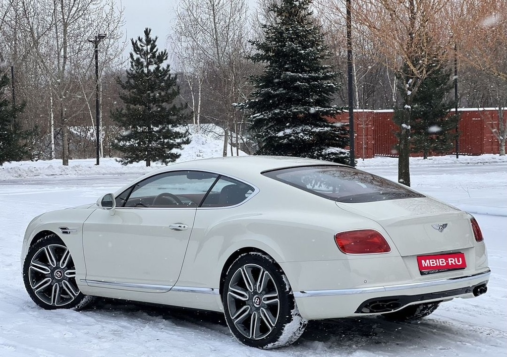 Bentley Continental GT II рестайлинг, 2017 год, 9 500 000 рублей, 4 фотография