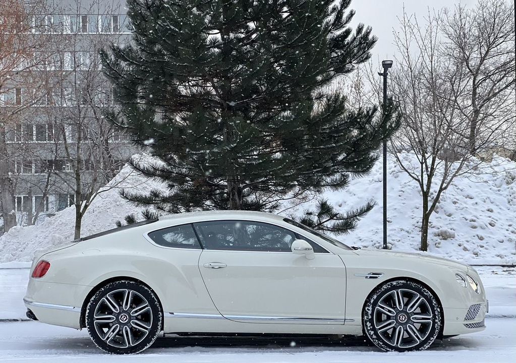 Bentley Continental GT II рестайлинг, 2017 год, 9 500 000 рублей, 21 фотография