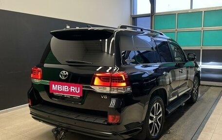 Toyota Land Cruiser 200, 2018 год, 6 800 000 рублей, 6 фотография