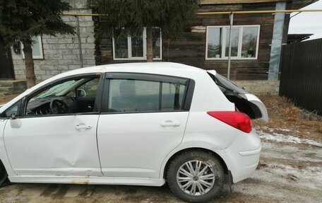 Nissan Tiida, 2010 год, 350 000 рублей, 5 фотография