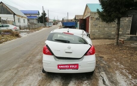 Nissan Tiida, 2010 год, 350 000 рублей, 4 фотография