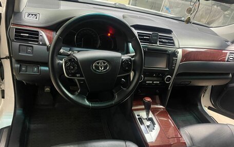 Toyota Camry, 2013 год, 2 700 000 рублей, 11 фотография