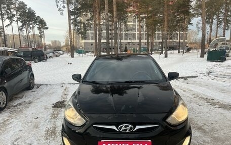 Hyundai Solaris II рестайлинг, 2011 год, 699 000 рублей, 2 фотография