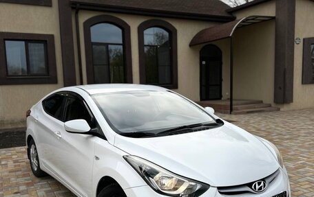 Hyundai Elantra V, 2014 год, 1 120 000 рублей, 2 фотография