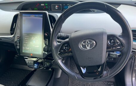 Toyota Prius IV XW50, 2019 год, 2 500 000 рублей, 19 фотография