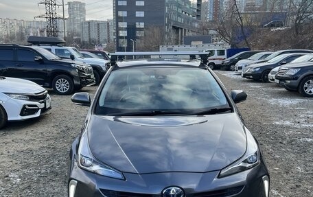 Toyota Prius IV XW50, 2019 год, 2 500 000 рублей, 38 фотография