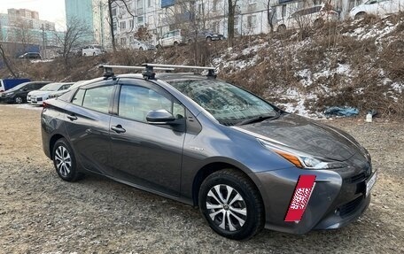 Toyota Prius IV XW50, 2019 год, 2 500 000 рублей, 34 фотография