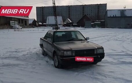 Toyota Crown, 1991 год, 250 000 рублей, 3 фотография