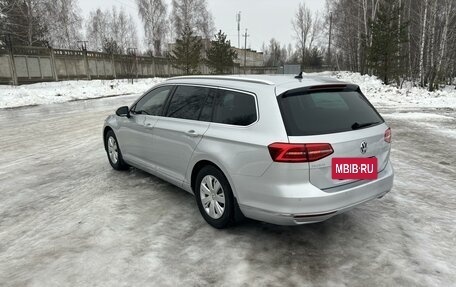 Volkswagen Passat B8 рестайлинг, 2015 год, 2 300 000 рублей, 16 фотография