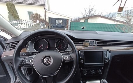 Volkswagen Passat B8 рестайлинг, 2015 год, 2 300 000 рублей, 26 фотография