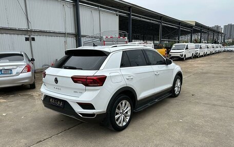 Volkswagen T-Roc I, 2021 год, 1 750 000 рублей, 13 фотография